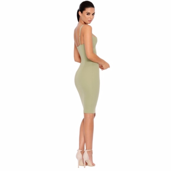 Oh Polly Midi Dress - Picture 2 of 5